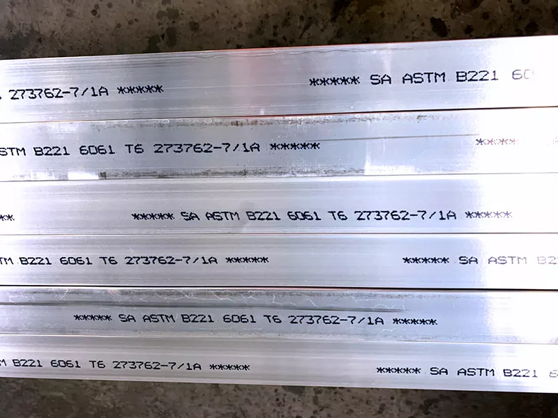 Alfanumerisk märkning på aluminium