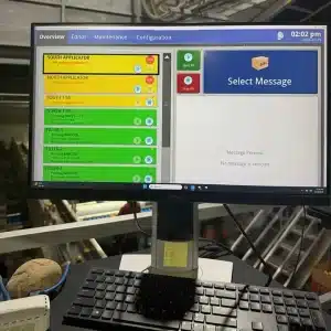 MPERIA-skärmen används vid ett skrivbord, utanför produktionslinjen