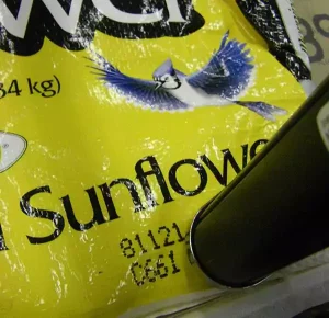 Kod som skrivs ut vid behov på flexibla plastpåsar